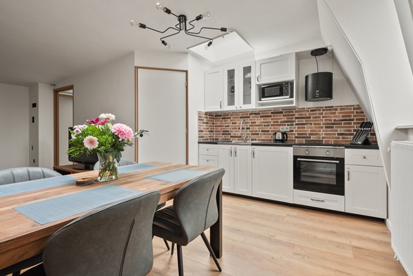 Medium property photo - Albert Cuypstraat 194-3, 1073 BL Amsterdam